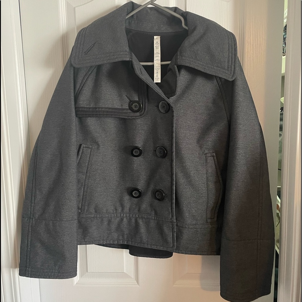 Lululemon coco soft shell jacket size 10 made in 2012